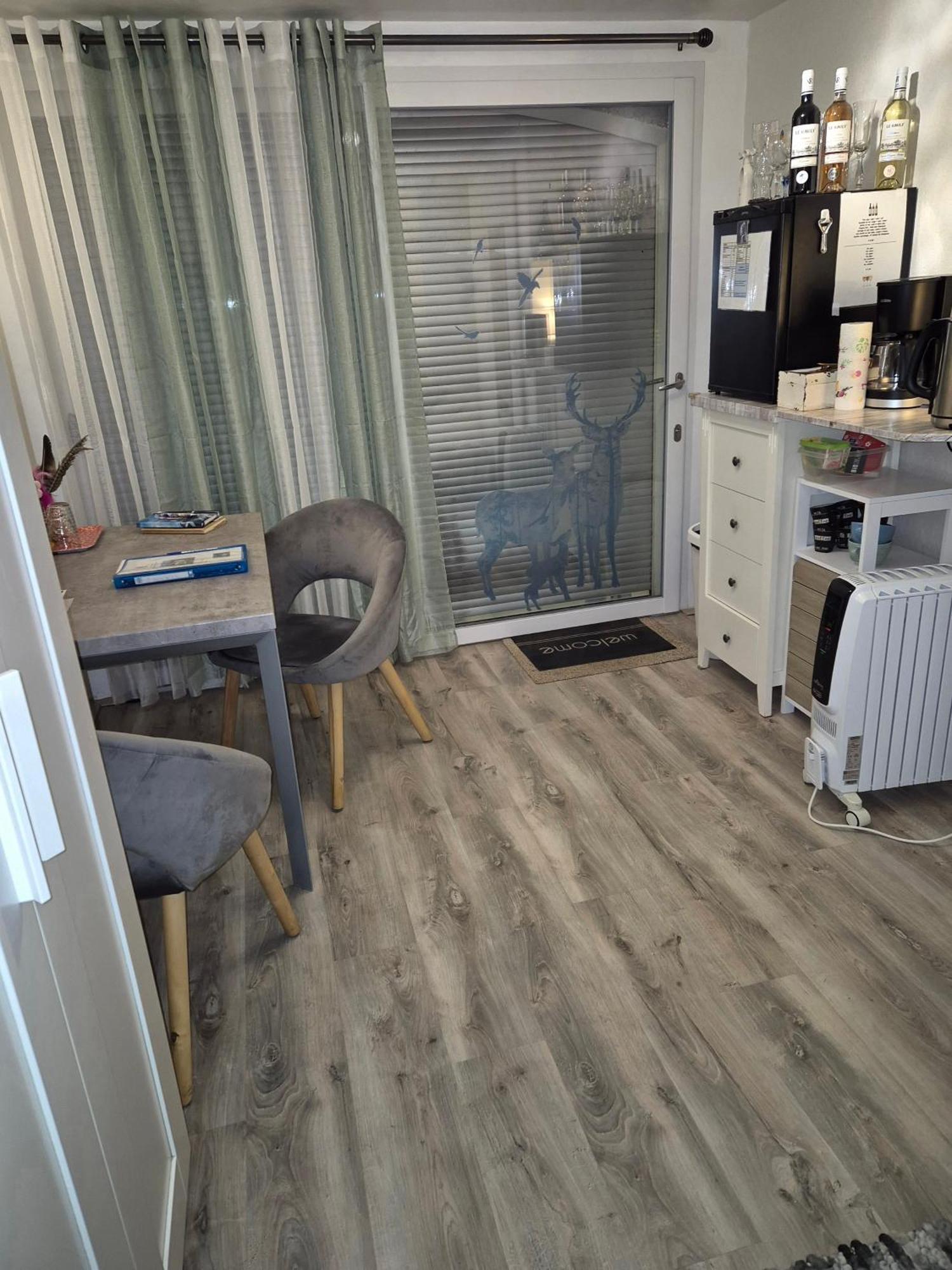 La Perle De Frayssinet-Le-Gelat - Chambre D'Hotes - B&B מראה חיצוני תמונה